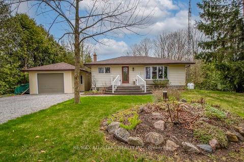 690 Post Rd, House detached with 2 bedrooms, 2 bathrooms and 7 parking in Kawartha Lakes ON | Card Image