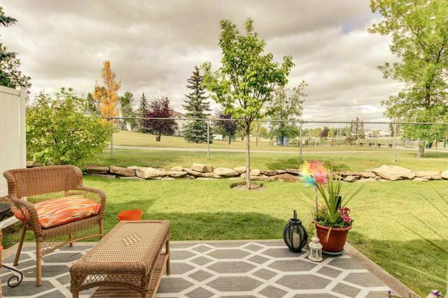 26 Somervale Park Sw, Home with 2 bedrooms, 1 bathrooms and 2 parking in Calgary AB | Image 29