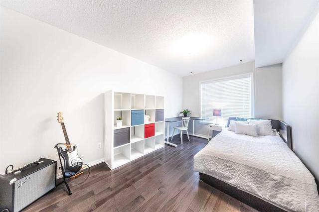 9 - 6 Cox Blvd, Townhouse with 3 bedrooms, 3 bathrooms and 2 parking in Markham ON | Image 2