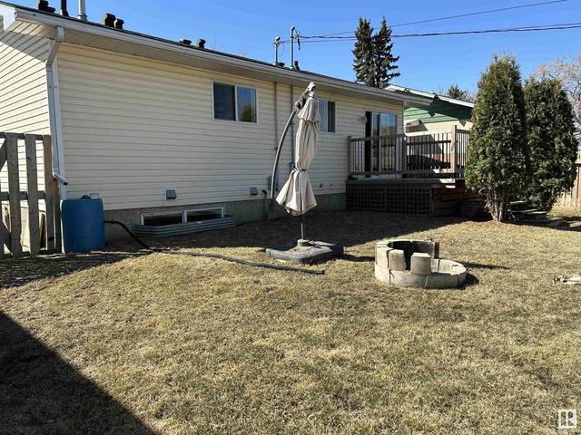 5408 48 Av, House detached with 3 bedrooms, 2 bathrooms and null parking in Redwater AB | Image 28