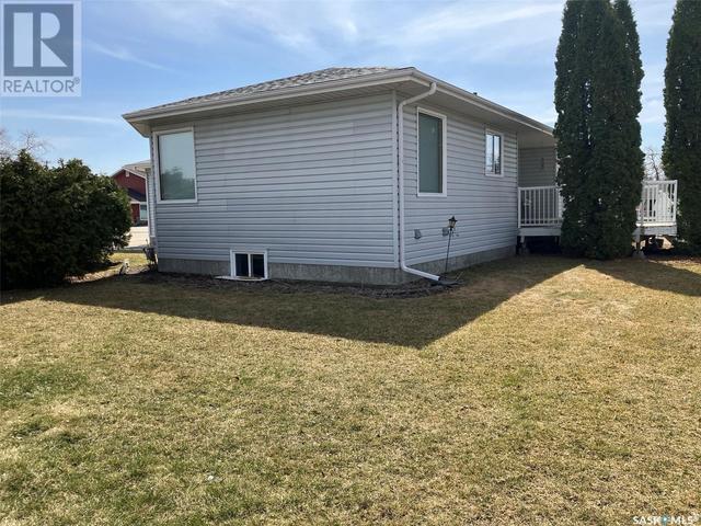 1125 1st Street W, House detached with 4 bedrooms, 3 bathrooms and null parking in Carrot River SK | Image 48
