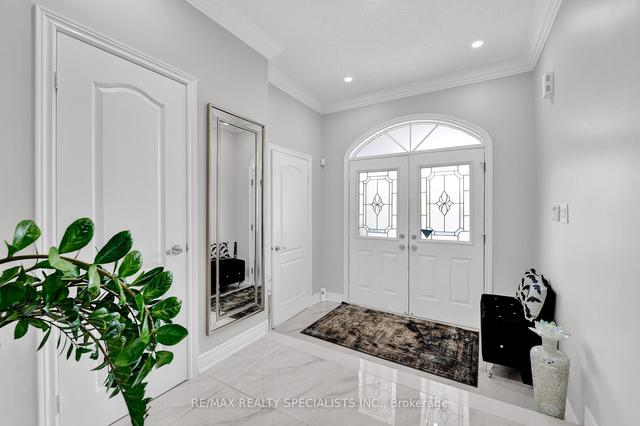 6929 Golden Hills Way, House detached with 4 bedrooms, 4 bathrooms and 4 parking in Mississauga ON | Image 34