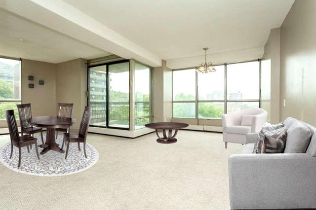 1008 - 150 Charlton Ave, Condo with 2 bedrooms, 2 bathrooms and 1 parking in Hamilton ON | Image 7