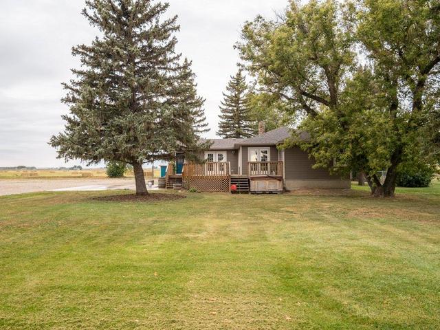 94070 Rge Rd 21 0, House detached with 4 bedrooms, 2 bathrooms and 10 parking in Lethbridge County AB | Image 17