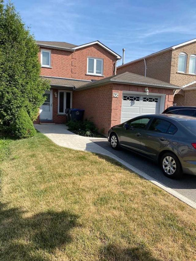 95 Gatesgill St, House detached with 3 bedrooms, 4 bathrooms and 4 parking in Brampton ON | Image 3