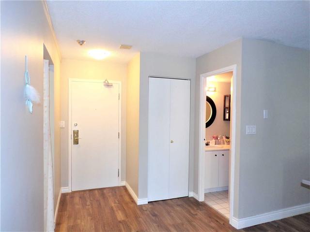 1507 - 25 Grenville St, Condo with 1 bedrooms, 1 bathrooms and 0 parking in Toronto ON | Image 9