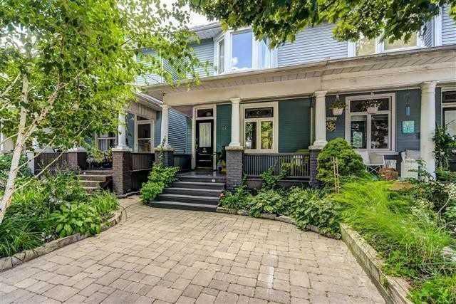 86 Kenilworth Ave S, House semidetached with 3 bedrooms, 1 bathrooms and 1 parking in Toronto ON | Image 1