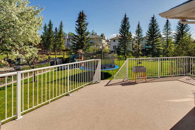 343 Mt Sparrowhawk Place Se, House detached with 3 bedrooms, 3 bathrooms and 4 parking in Calgary AB | Image 26