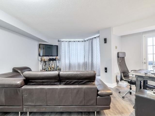 1207 - 236 Albion Rd, Condo with 2 bedrooms, 1 bathrooms and 1 parking in Toronto ON | Image 4