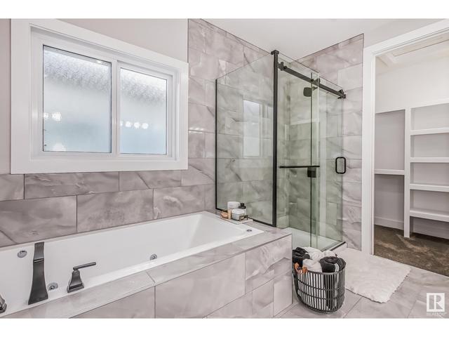 15031 10 St Nw, House detached with 4 bedrooms, 3 bathrooms and null parking in Edmonton AB | Image 24