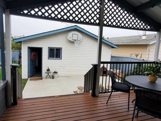 7043 Poplar Drive, House detached with 3 bedrooms, 2 bathrooms and 3 parking in Grande Prairie AB | Image 5