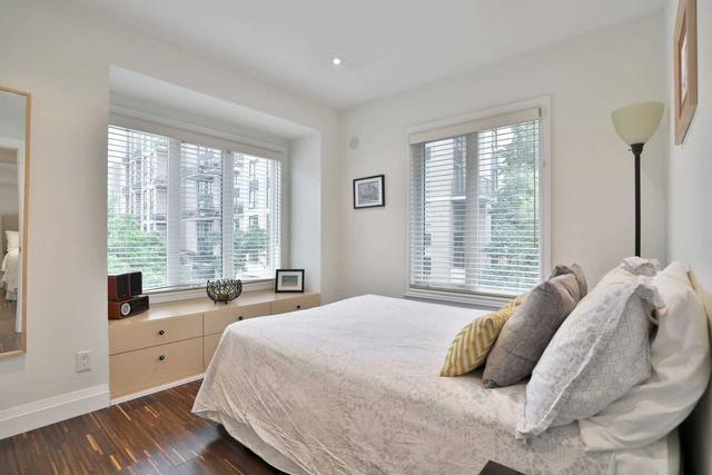 th2 - 208 Niagara St, Townhouse with 3 bedrooms, 2 bathrooms and 1 parking in Toronto ON | Image 7