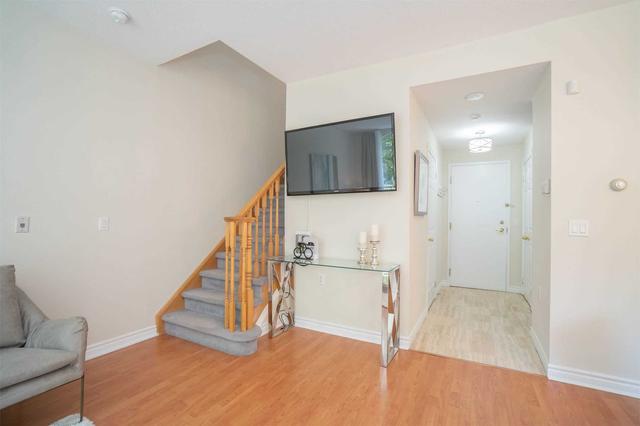 th7 - 2627 Mccowan Rd, Townhouse with 2 bedrooms, 3 bathrooms and 2 parking in Toronto ON | Image 2