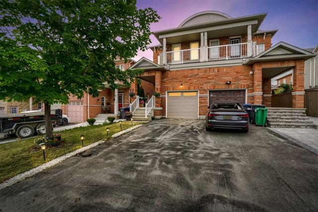 12 Rainy Dale Rd, House semidetached with 3 bedrooms, 4 bathrooms and 3 parking in Brampton ON | Card Image