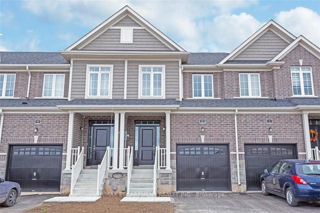 43 Jell St, House attached with 3 bedrooms, 3 bathrooms and 3 parking in Guelph ON | Image 1