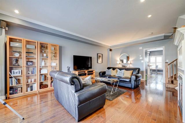 2038 Merchants Gate, House detached with 3 bedrooms, 3 bathrooms and 4 parking in Oakville ON | Image 40