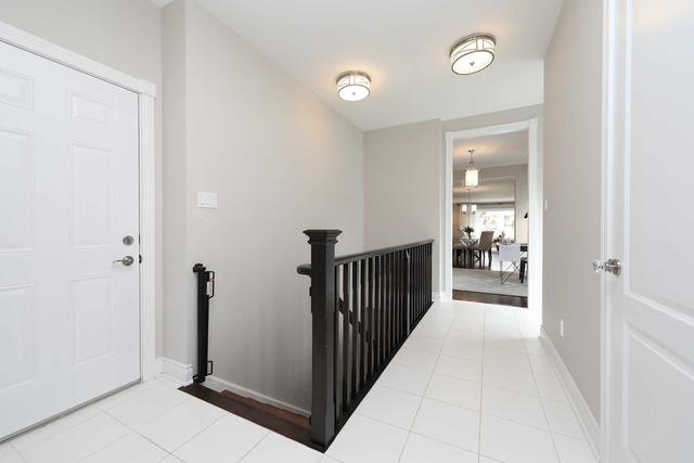 83 Starlight Cres, House detached with 2 bedrooms, 3 bathrooms and 8 parking in Richmond Hill ON | Image 22