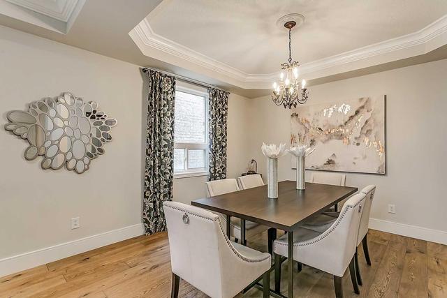 2243 Whistling Springs Cres, House detached with 5 bedrooms, 5 bathrooms and 2 parking in Oakville ON | Image 4