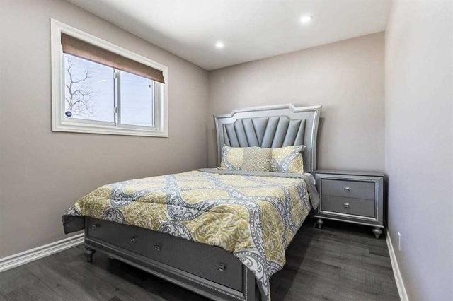 upper - 34 Finsbury Dr E, House detached with 3 bedrooms, 2 bathrooms and 4 parking in Brampton ON | Image 9
