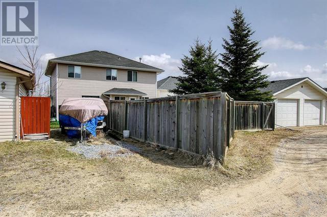 6208 54 Street, House detached with 6 bedrooms, 2 bathrooms and 2 parking in Rocky Mountain House AB | Image 37