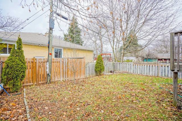 363 Taylor Mills Dr S, House semidetached with 3 bedrooms, 2 bathrooms and 4 parking in Richmond Hill ON | Image 31