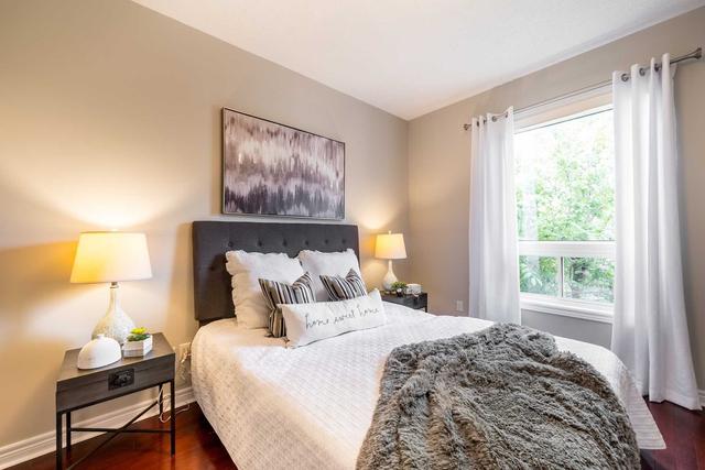 43 Ault Cres, House detached with 2 bedrooms, 2 bathrooms and 3 parking in Whitby ON | Image 7