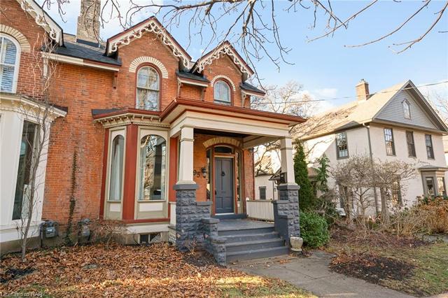 95 Queen Street, House semidetached with 3 bedrooms, 1 bathrooms and 1 parking in St. Catharines ON | Image 1