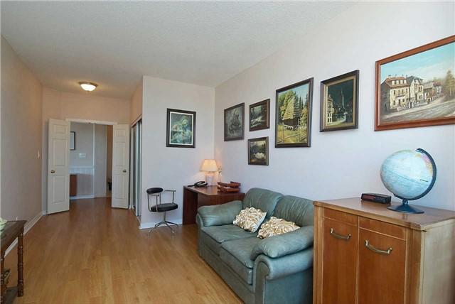 sph8 - 1 Aberfoyle Cres, Condo with 2 bedrooms, 2 bathrooms and 1 parking in Toronto ON | Image 17