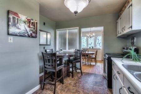 10 Tinder Cres, House detached with 4 bedrooms, 2 bathrooms and 3 parking in Toronto ON | Image 12