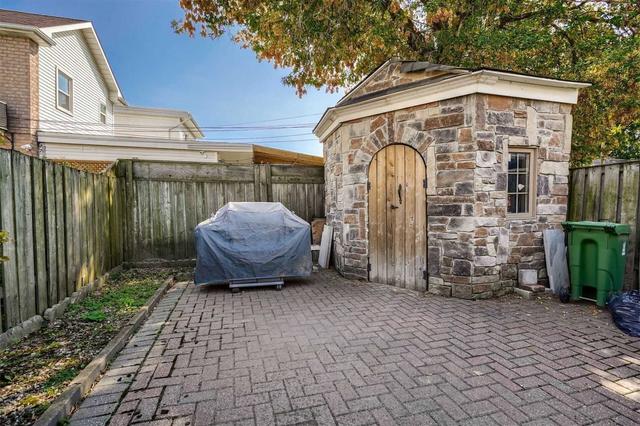 93 Northland Ave, House semidetached with 3 bedrooms, 2 bathrooms and 1 parking in Toronto ON | Image 6