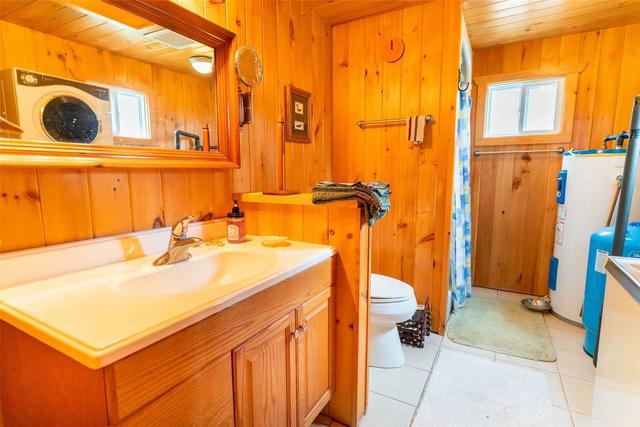 276 Fire Route 4 Rte, House detached with 2 bedrooms, 1 bathrooms and 5 parking in North Kawartha ON | Image 22