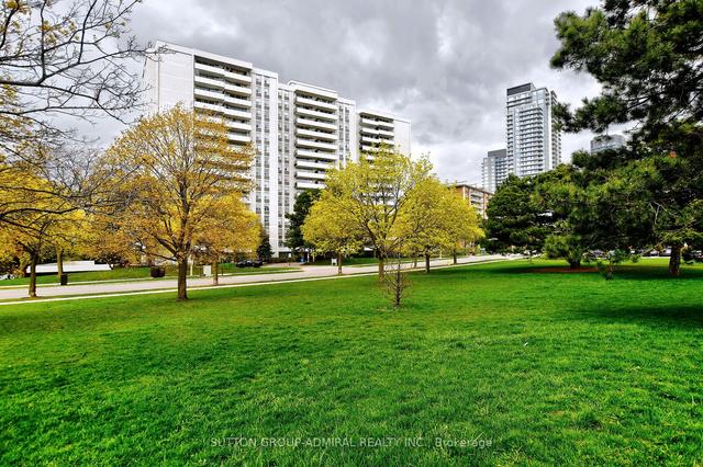 107-20 Forest Manor Rd E, Toronto, ON, M2J1M2 | Card Image