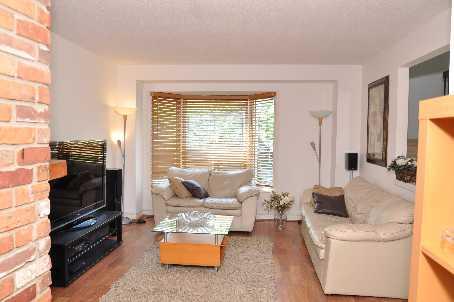 36 - 333 Meadows Blvd, Townhouse with 3 bedrooms, 2 bathrooms and 1 parking in Mississauga ON | Image 2