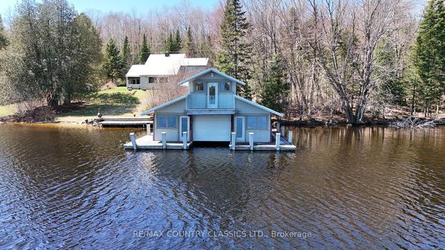 2021 North Baptiste Lake Rd, House detached with 1 bedrooms, 2 bathrooms and 8 parking in Hastings Highlands ON | Image 34