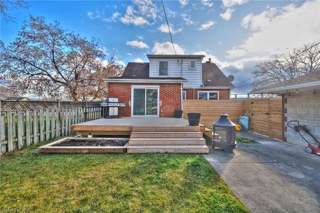 21 Meadowvale Drive, House detached with 4 bedrooms, 2 bathrooms and 6 parking in St. Catharines ON | Image 23
