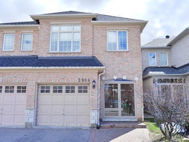3964 Lacman Tr, House semidetached with 3 bedrooms, 3 bathrooms and 3 parking in Mississauga ON | Image 1