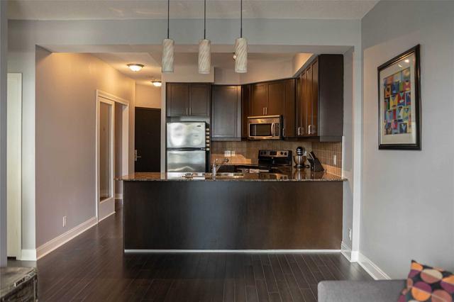 80 Absolute Ave, Condo with 1 bedrooms, 1 bathrooms and 1 parking in Mississauga ON | Image 1