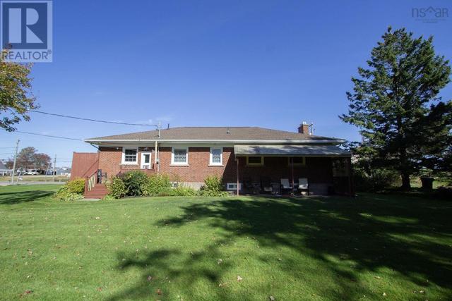 12608 Highway 2, House detached with 3 bedrooms, 2 bathrooms and null parking in Colchester, Subd. B NS | Image 27
