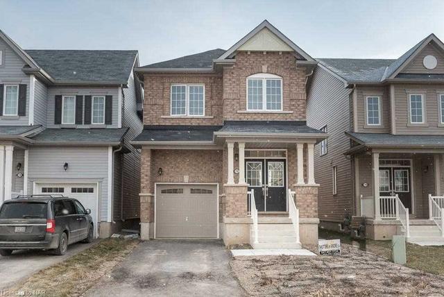 7742 Shagbark Ave, House detached with 4 bedrooms, 3 bathrooms and 3 parking in Niagara Falls ON | Image 1