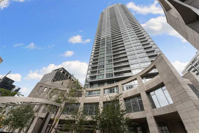 4508 - 2191 Yonge St, Condo with 2 bedrooms, 2 bathrooms and 1 parking in Toronto ON | Card Image