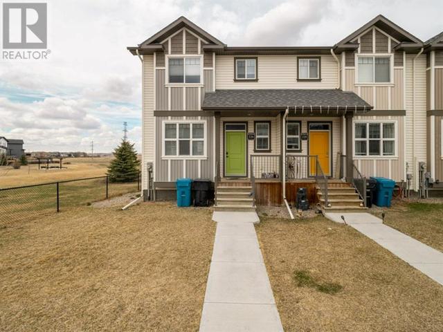 336 Mildred Dobbs Boulevard N, House attached with 3 bedrooms, 3 bathrooms and 2 parking in Lethbridge AB | Card Image