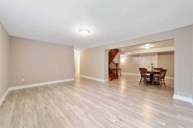 2 Blake Crt, House detached with 3 bedrooms, 3 bathrooms and 10 parking in Wasaga Beach ON | Image 14