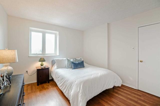 1 - 92 Twenty Ninth St, Townhouse with 3 bedrooms, 2 bathrooms and 2 parking in Toronto ON | Image 11