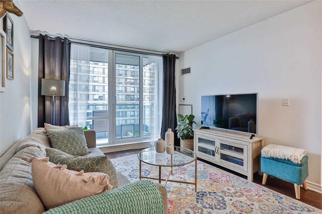 1605 - 33 Elm Dr, Condo with 1 bedrooms, 1 bathrooms and 1 parking in Mississauga ON | Image 2