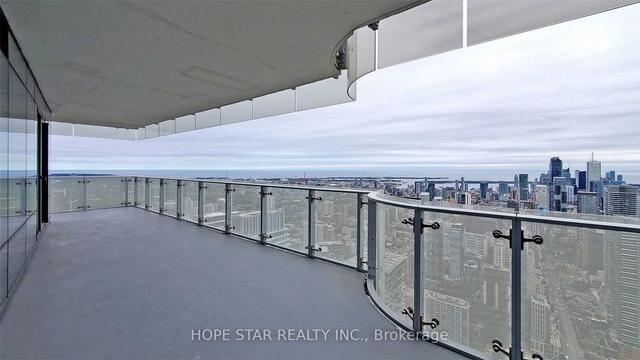 6704 - 1 Bloor St E, Condo with 2 bedrooms, 2 bathrooms and 1 parking in Toronto ON | Image 19