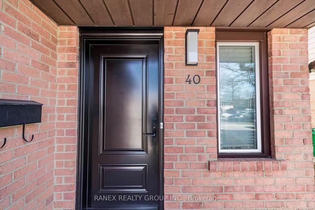40 Talbot St, House detached with 3 bedrooms, 3 bathrooms and 4 parking in Brampton ON | Image 36