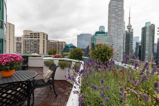 ph#7 - 10 Queens Quay W, Condo with 3 bedrooms, 3 bathrooms and 2 parking in Toronto ON | Image 36