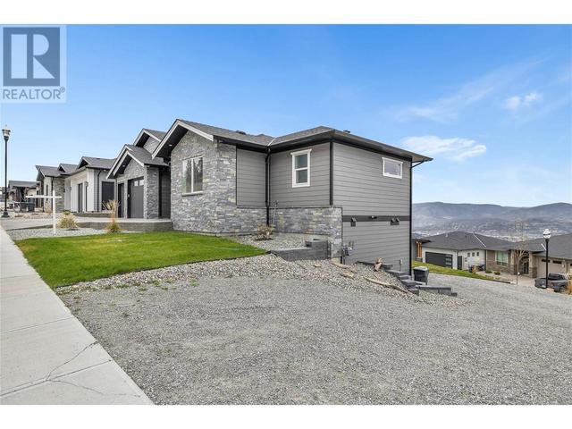 2232 Lavetta Drive, House detached with 6 bedrooms, 4 bathrooms and 6 parking in Kelowna BC | Image 4