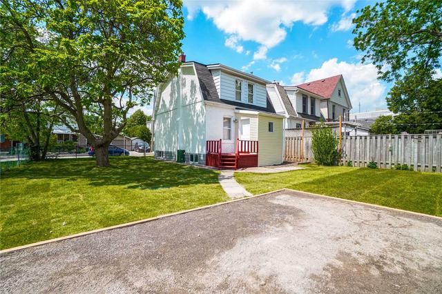 27 East 27th St, House detached with 3 bedrooms, 1 bathrooms and 1 parking in Hamilton ON | Image 20
