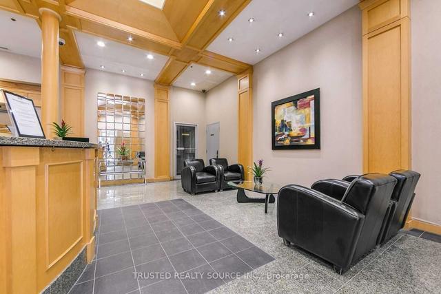 1807 - 43 Eglinton Ave E, Condo with 2 bedrooms, 1 bathrooms and 0 parking in Toronto ON | Image 16